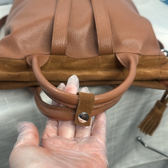 FIORDALISO Made in ITILY CONVERTIBLE HOBO, TOTE OR BACKPACK BAG - Picture 6 of 9